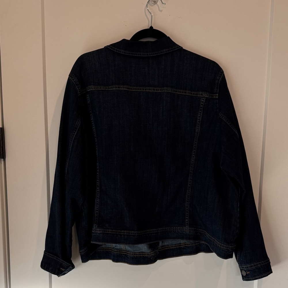 Caslon 3x Dark Blue Jean Jacket with great style & stretch! - Picture 5 of 7